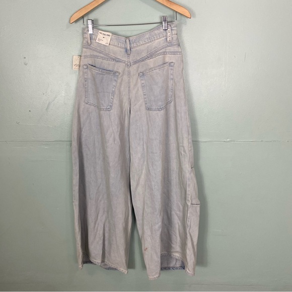 Free People‎ Westward Denim Jean Light Wash Blue Size 28 Baggy - Picture 7 of 9